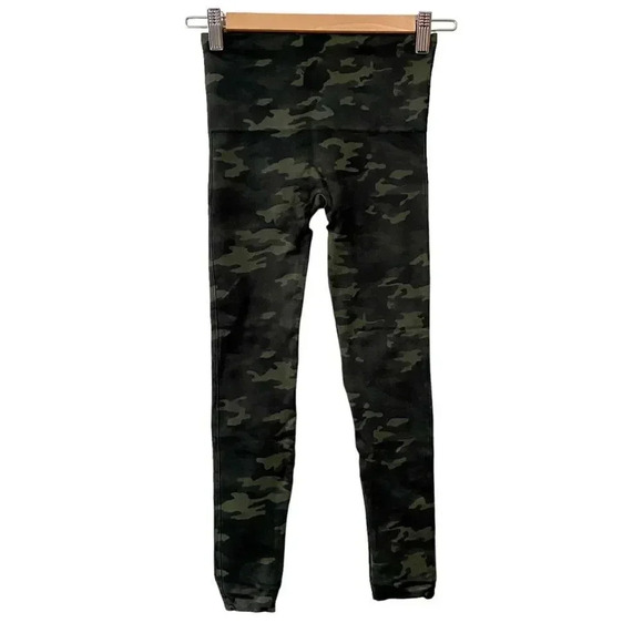 Spanx Look At Me Now Seamless Green Camo Leggings XS Tummy Control Activewear - Picture 3 of 10